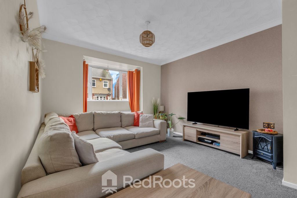 Property photo 3 of 24 4931763