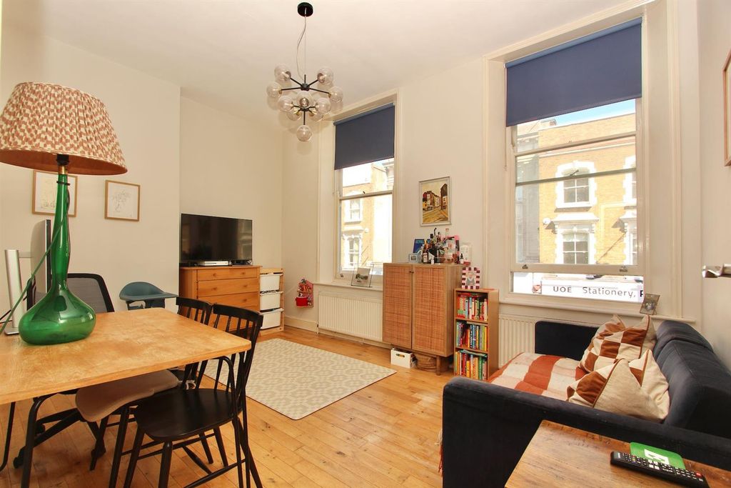 Property photo 1 of 12 Stoke Newington High Street, N16
