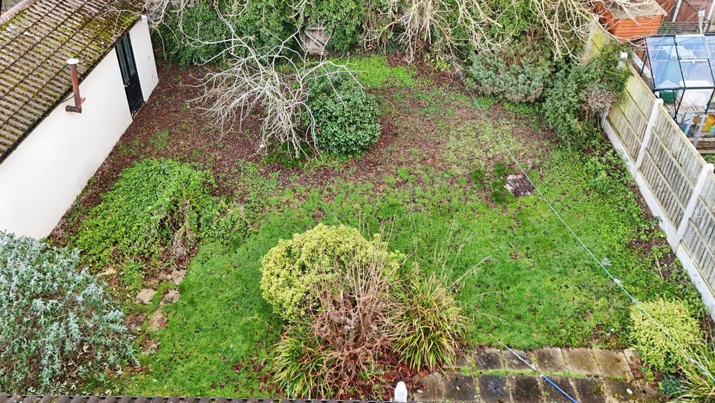 Property photo 2 of 16 4832602