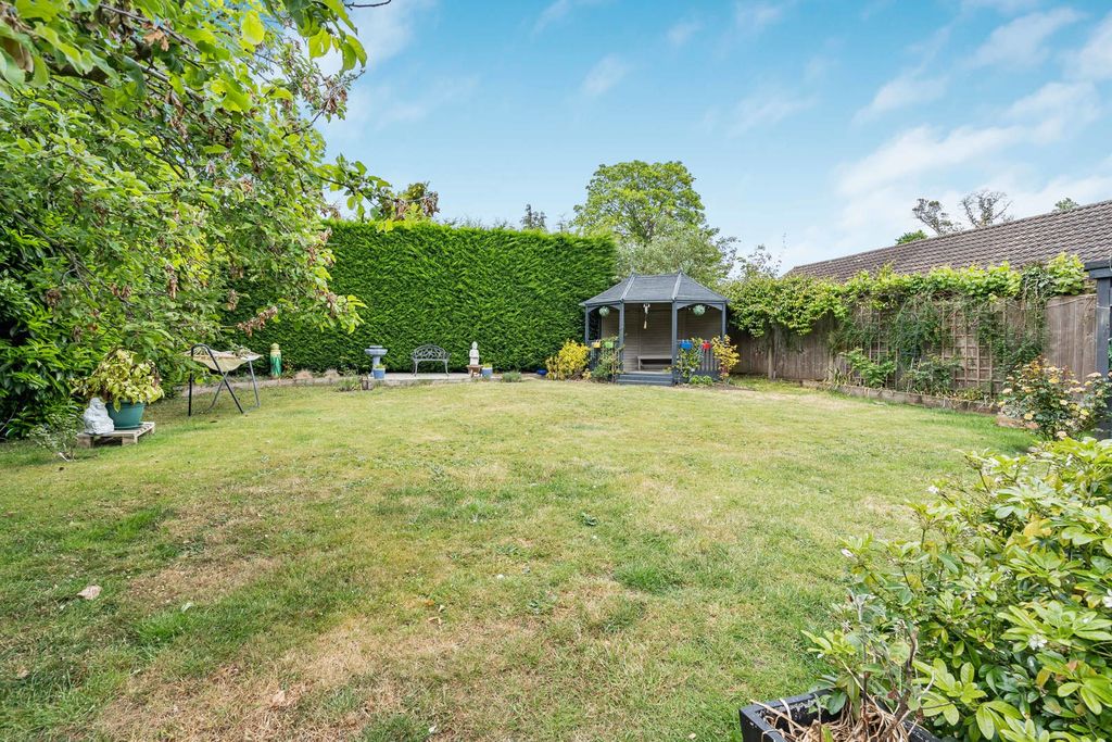Additional image 22 of 5 bed detached house for saleManor Road, Aldershot, Hampshire GU11