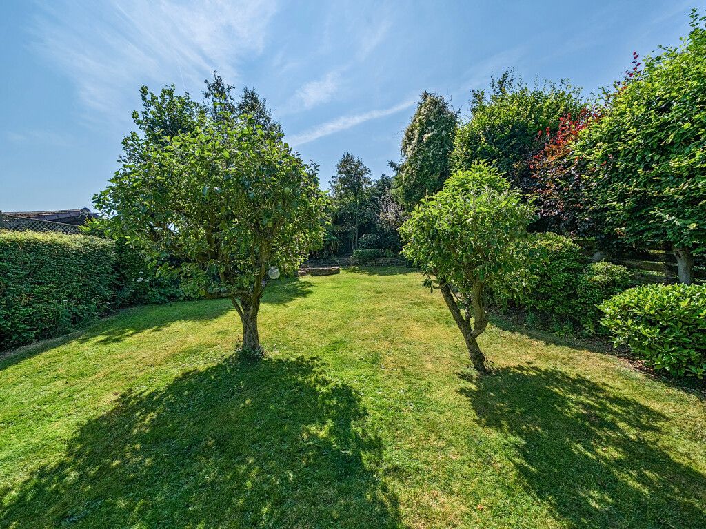 Property photo 3 of 22 1488771-19-6A50d8...