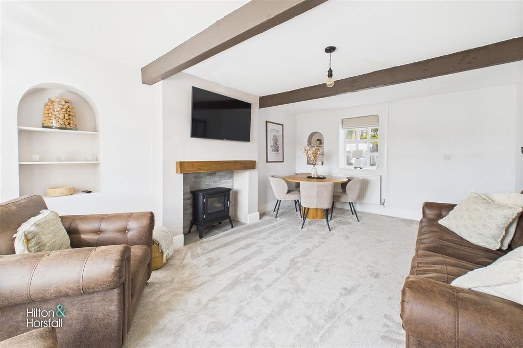 Property photo 3 of 13 Higher Reedley Road