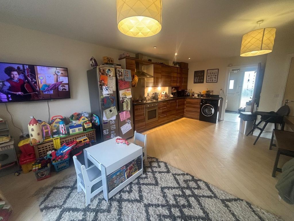 Property photo 3 of 10 Not Specified