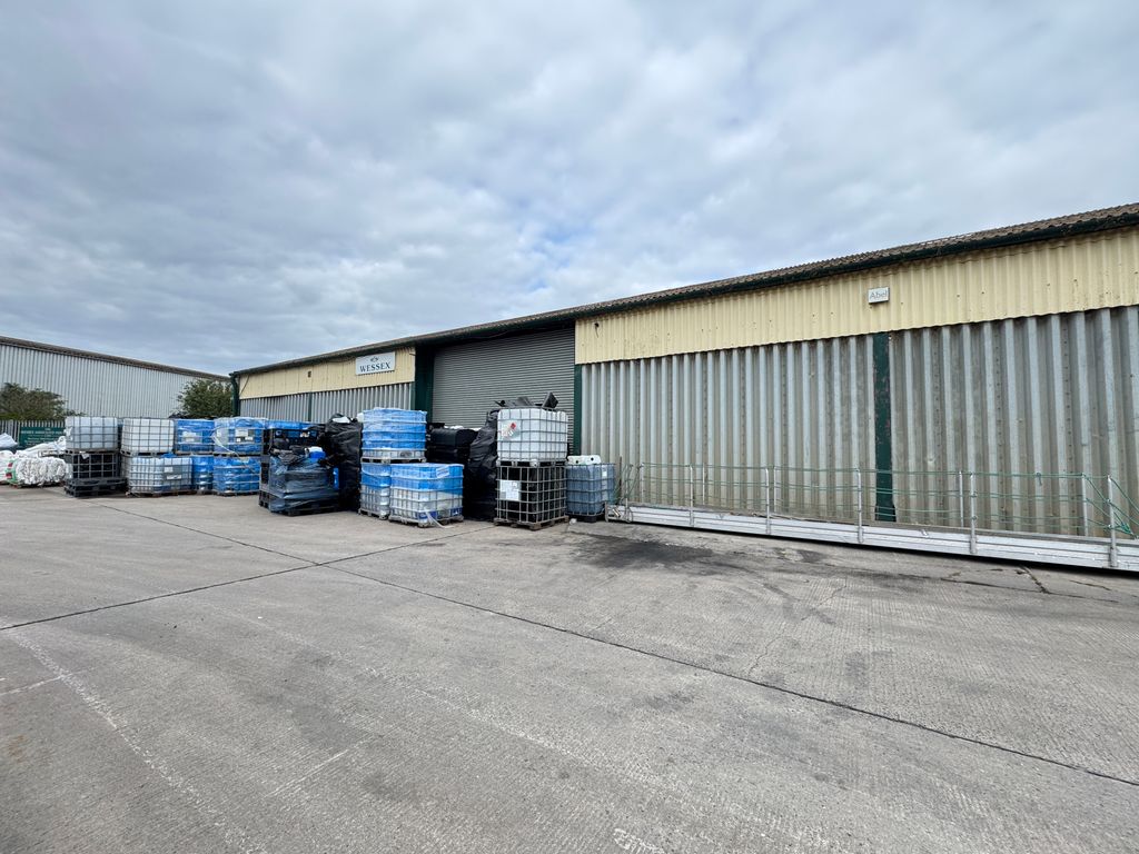 Property photo 3 of 6