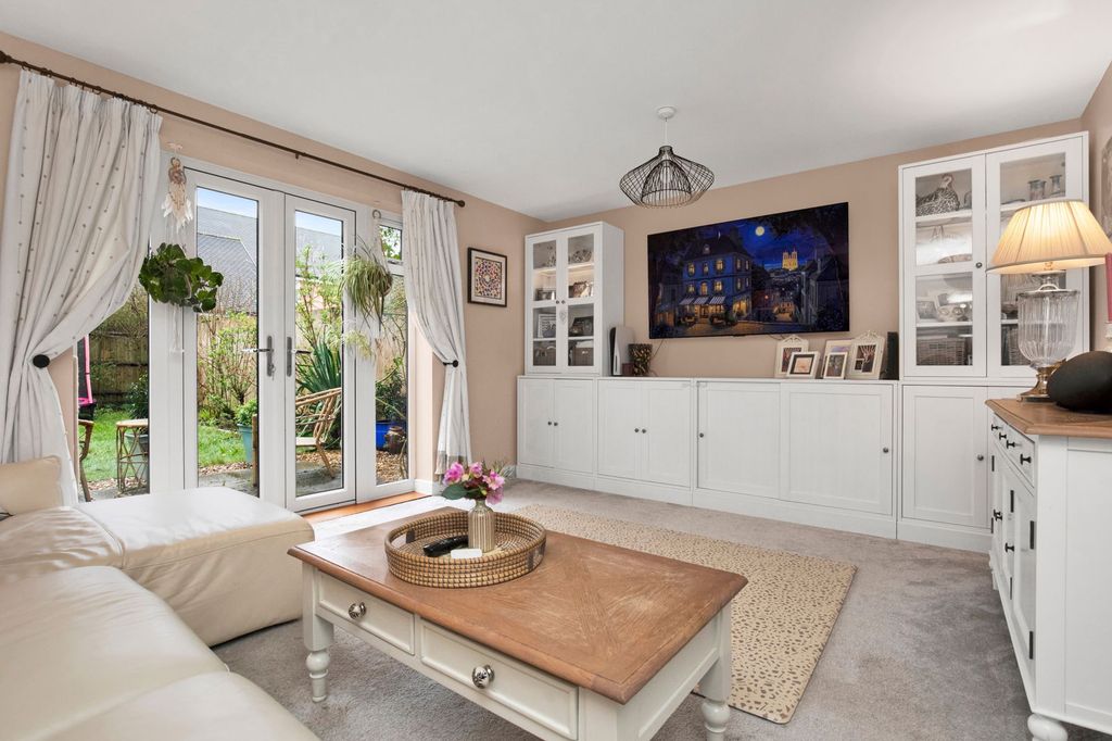 Property photo 3 of 30