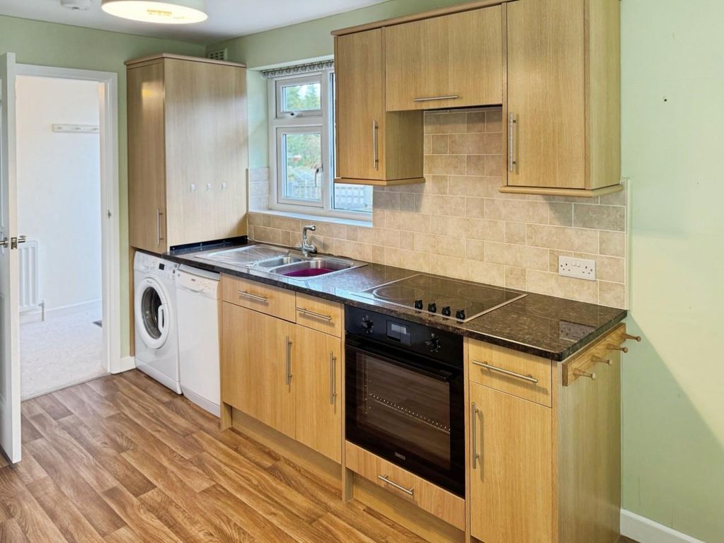 Property photo 2 of 12 22B83c77-6.Jpg