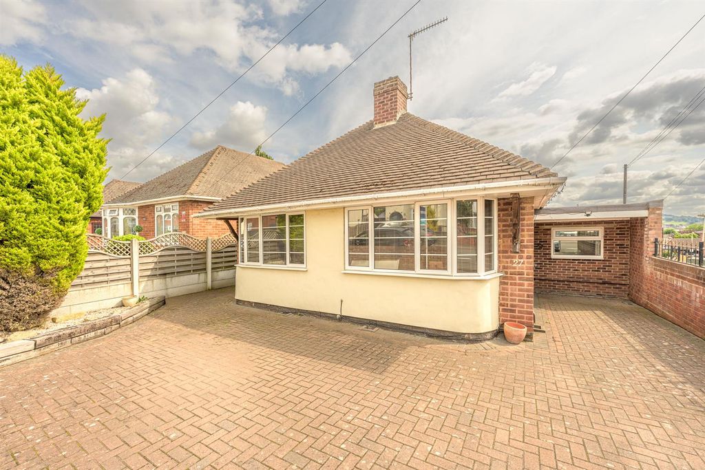Property photo 1 of 27