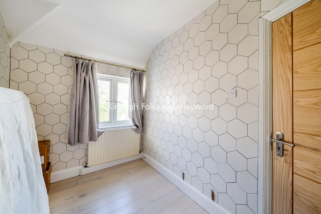 Property photo 3 of 5 Picture No. 06