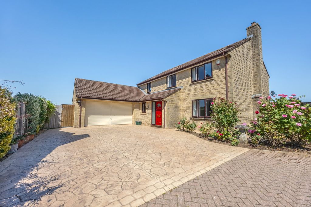 Property photo 1 of 55