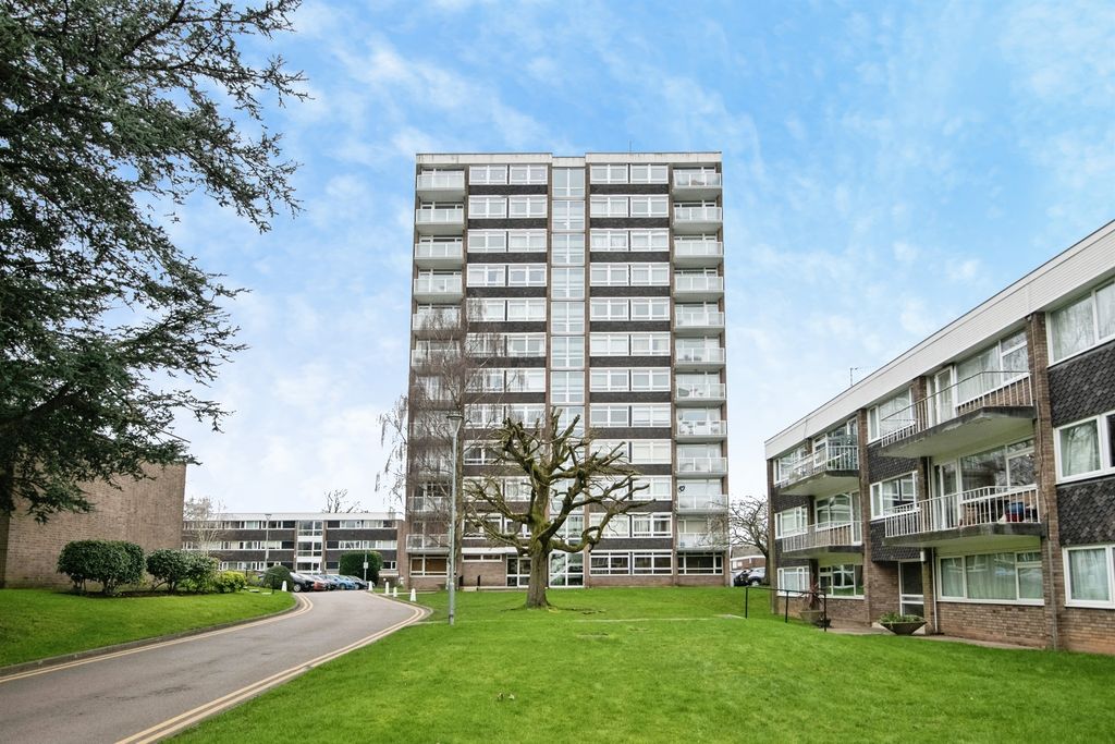 Property photo 1 of 3