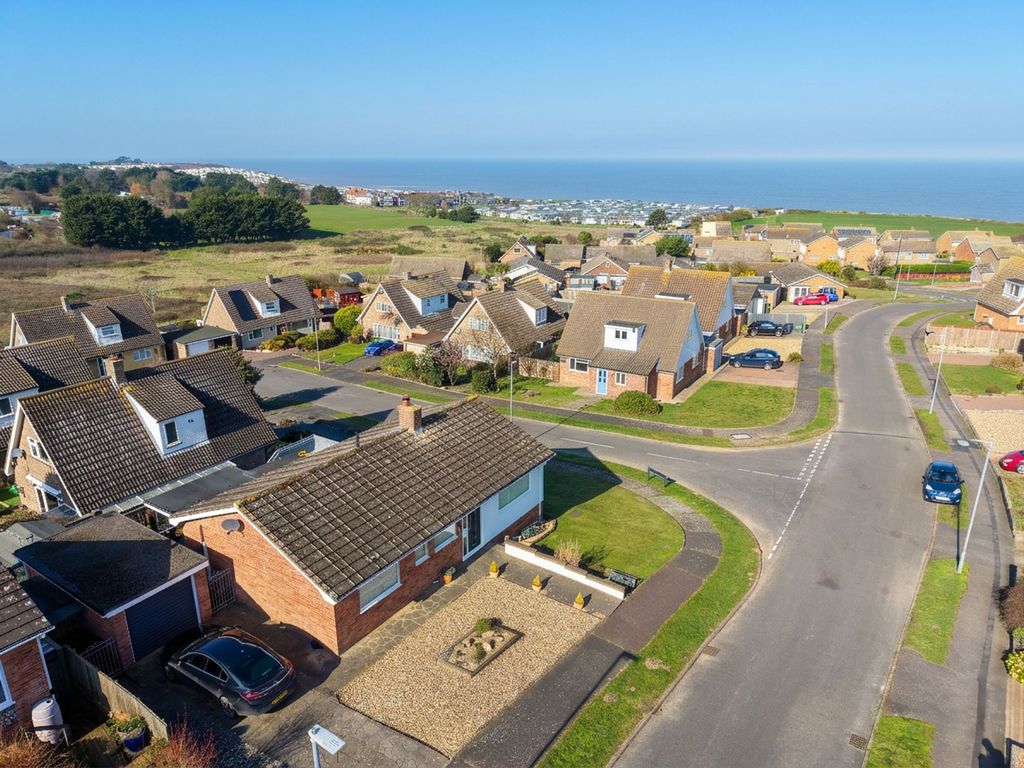 Property photo 2 of 26