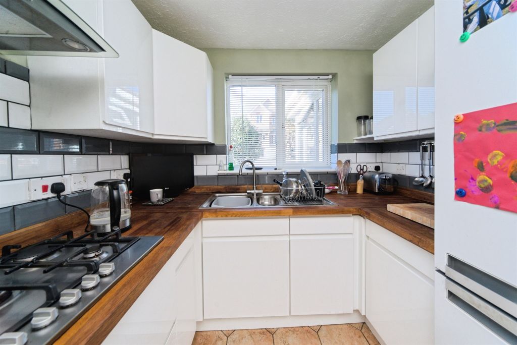 Property photo 3 of 17