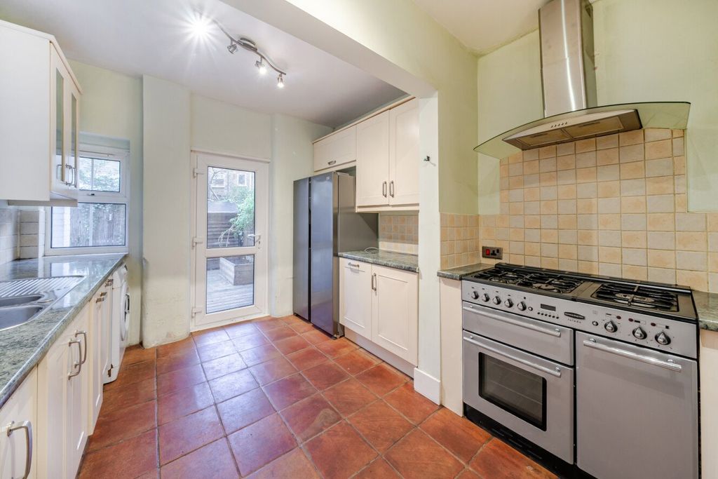 Property photo 3 of 15 Picture No. 24