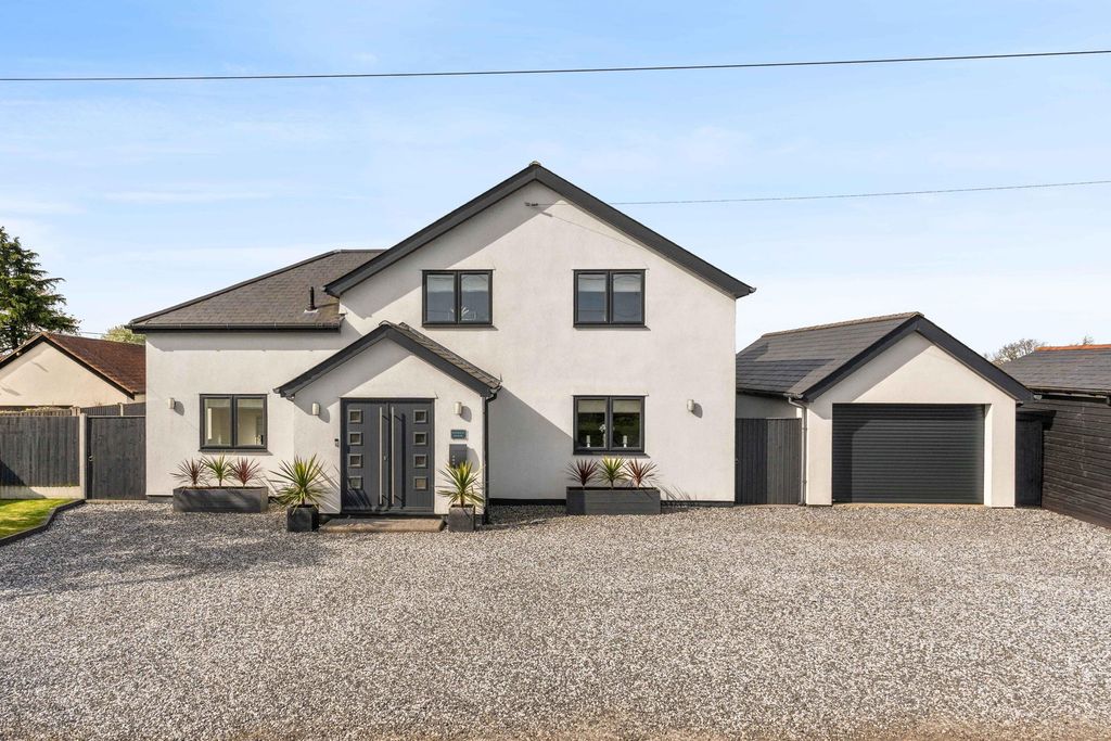 Property photo 1 of 50