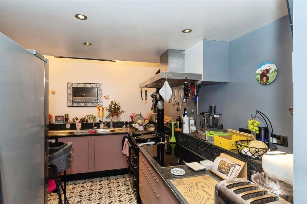 Property photo 3 of 17 Picture No. 19