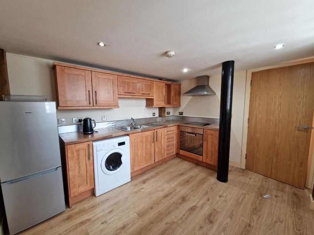 Property photo 3 of 14