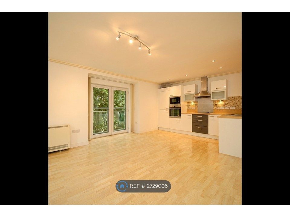 Property photo 2 of 9 Kitchen Area