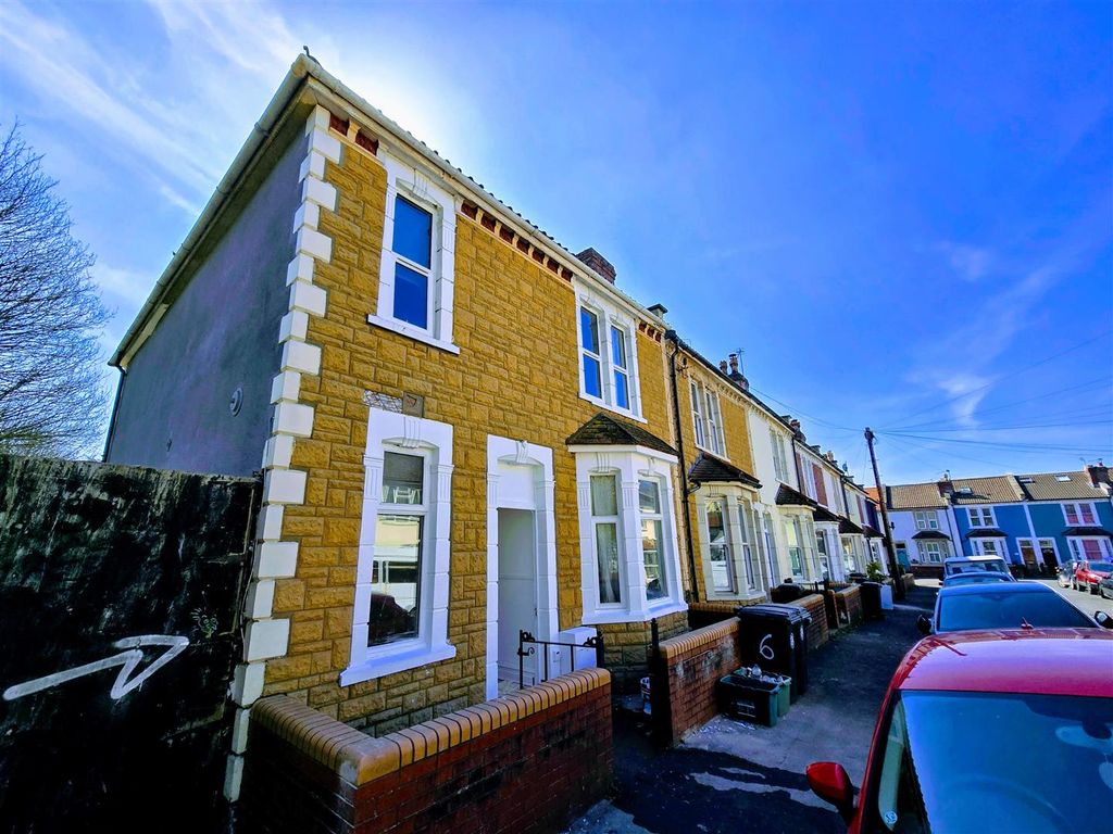 Property photo 3 of 13 20250410_120150-Effects.Jpg