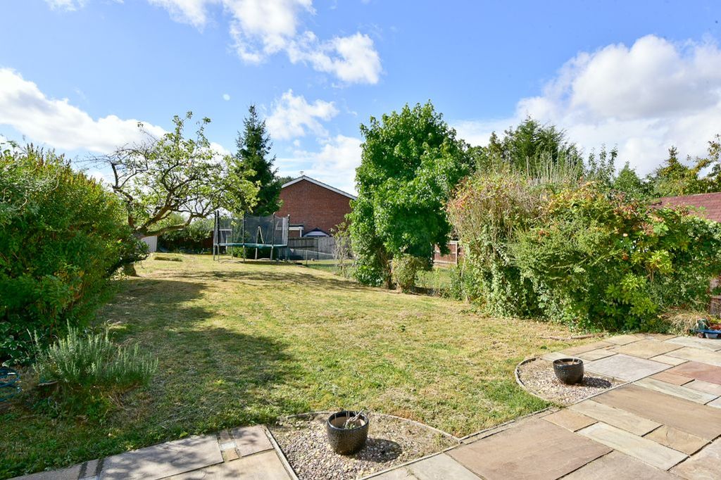 Property photo 2 of 20 Photograph 3