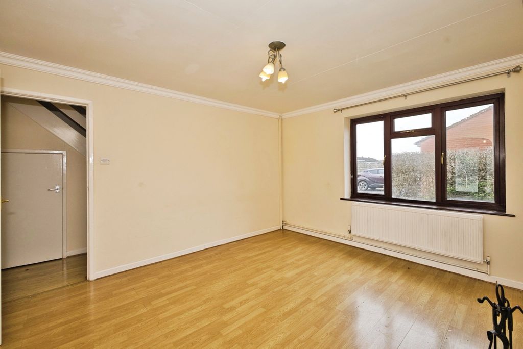 Property photo 3 of 18 Pbox-Img.Jpg