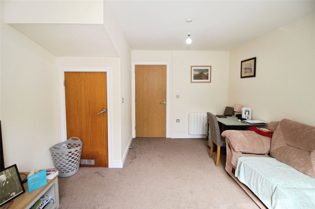 Property photo 3 of 14 Picture No. 05