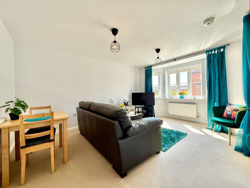 Property photo 3 of 11