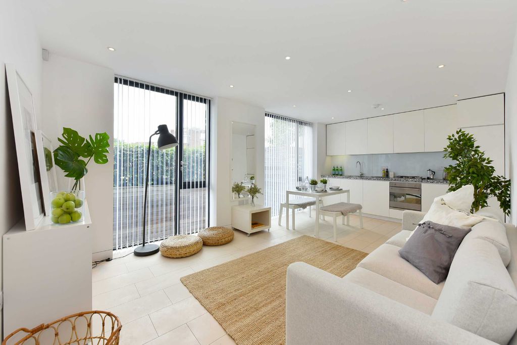 Property photo 1 of 9 Photo