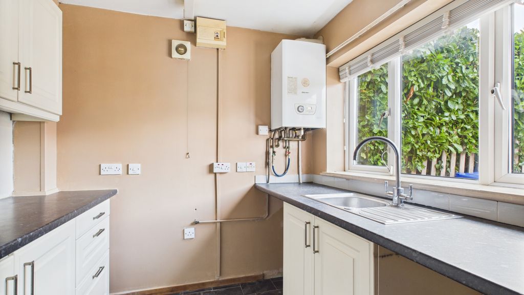 Property photo 3 of 10 Gallery