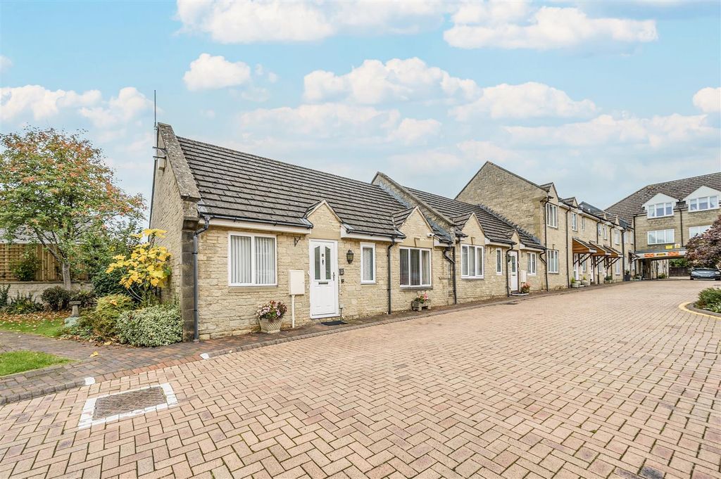 Property photo 1 of 14 Front