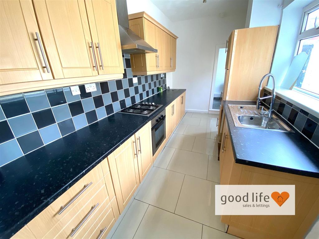 Property photo 2 of 10 20200827_095053212_Ios46Canon.Jpg