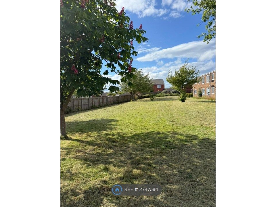 Property photo 1 of 6 Garden