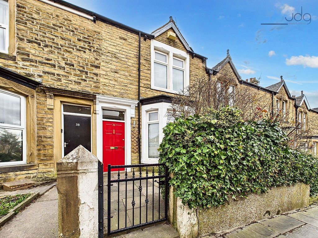 Property photo 1 of 21 Welcome To Coulston Road