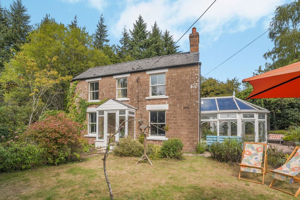 Property photo 1 of 33