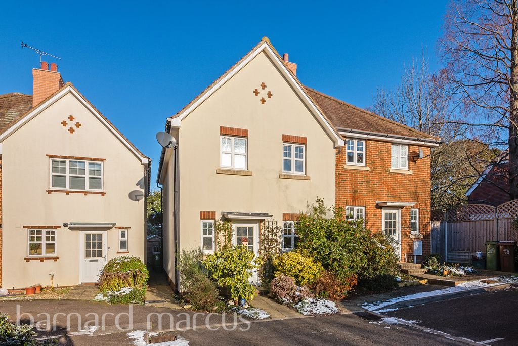Property photo 1 of 11 Exterior