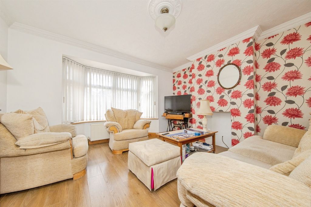 Property photo 2 of 15