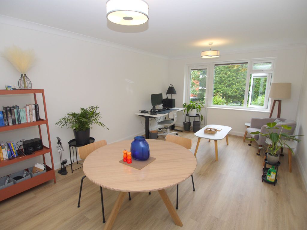 Property photo 2 of 7 Photograph 6