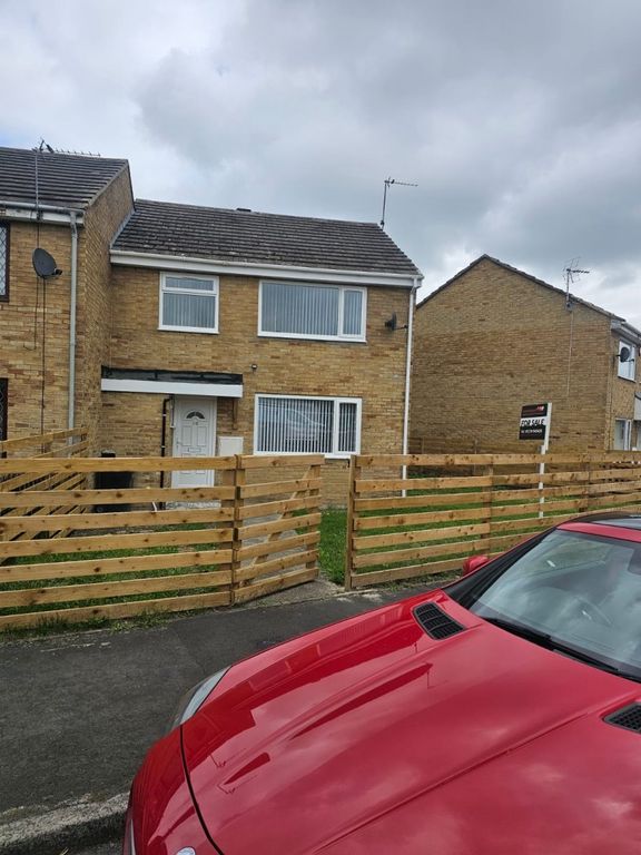 Property photo 2 of 27