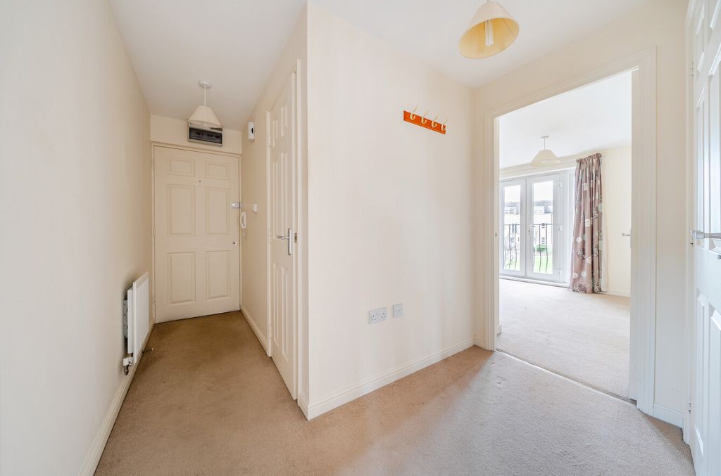 Property photo 3 of 15 1418192-11-6995A3...