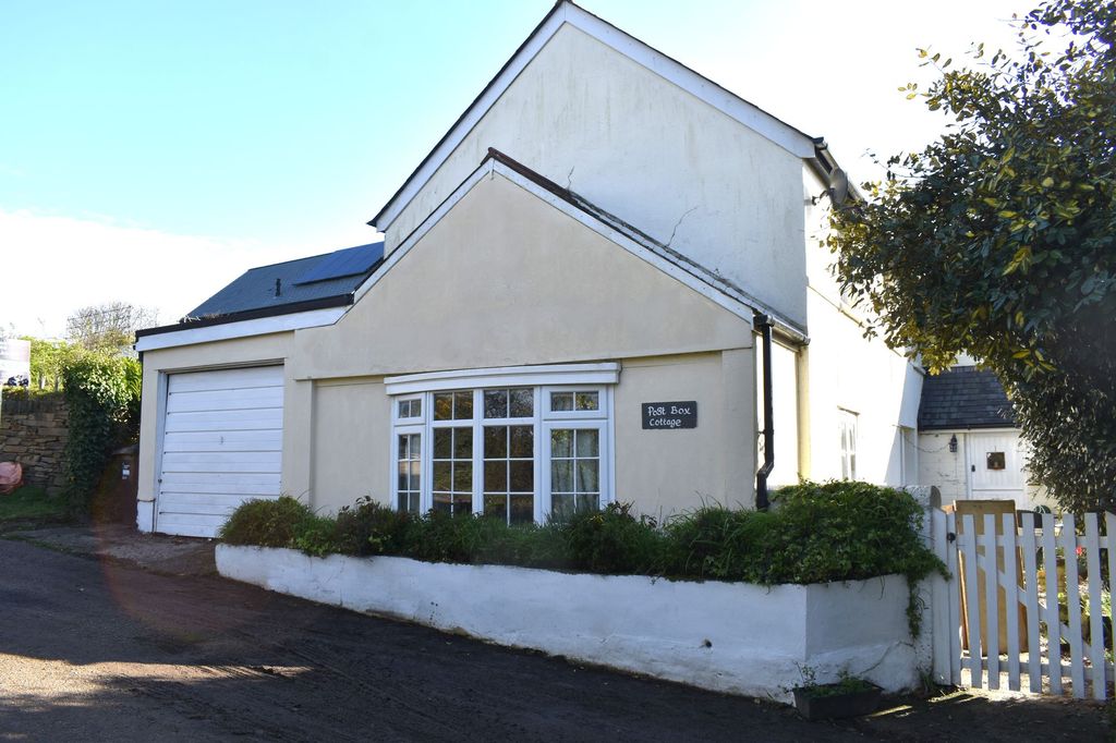 Property photo 1 of 18