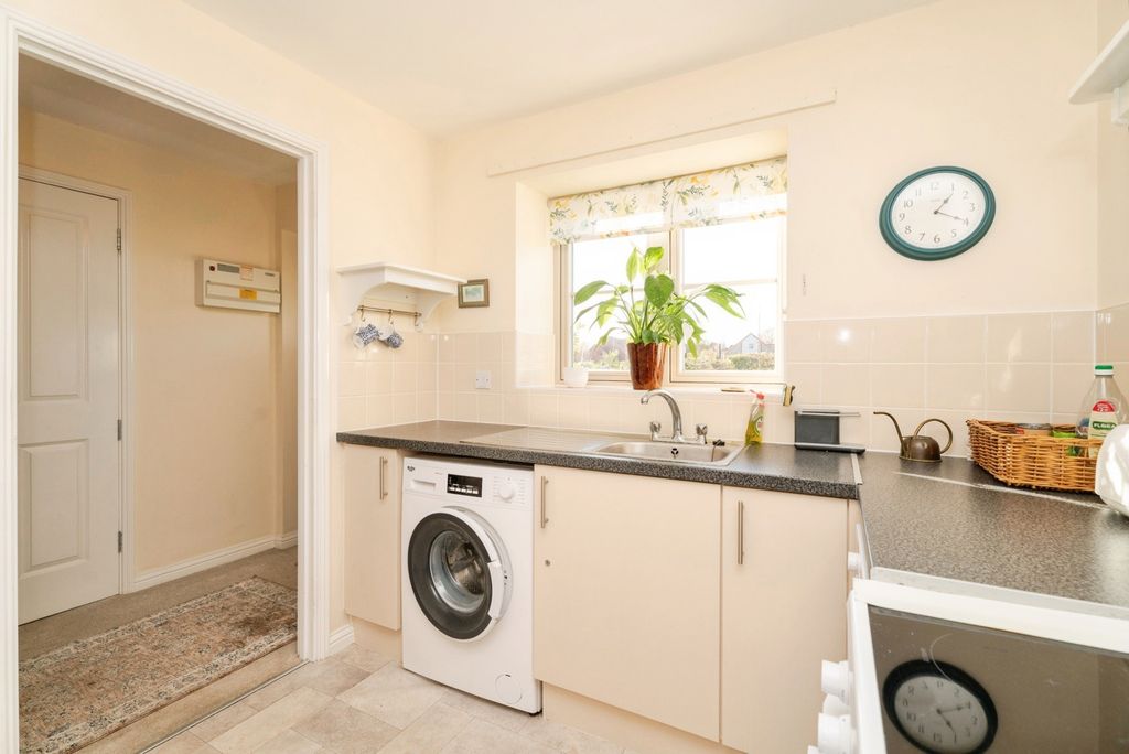 Property photo 3 of 17 Photo