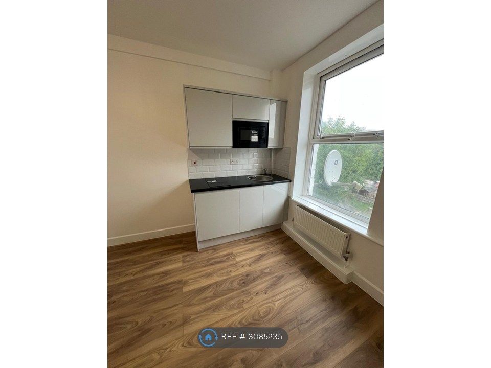 Property photo 2 of 3