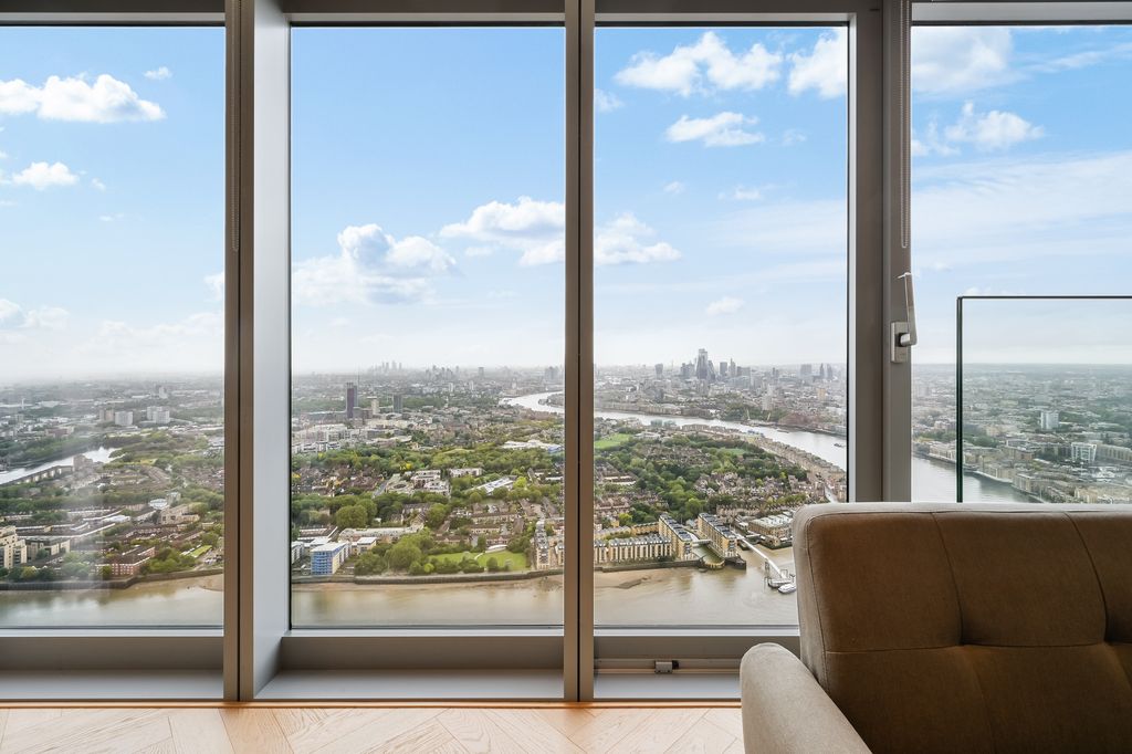 Property photo 2 of 25