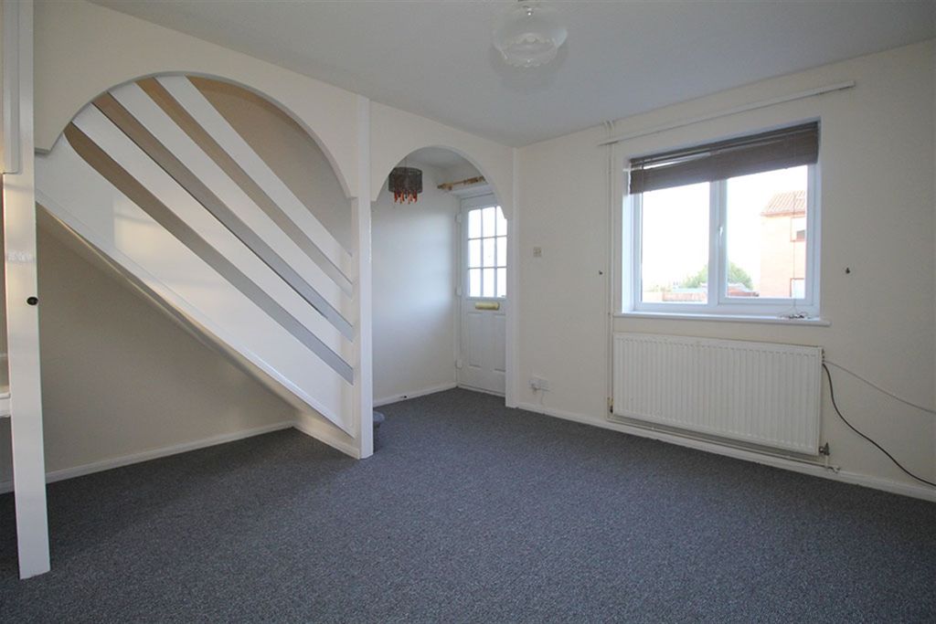 Property photo 3 of 14 Lounge