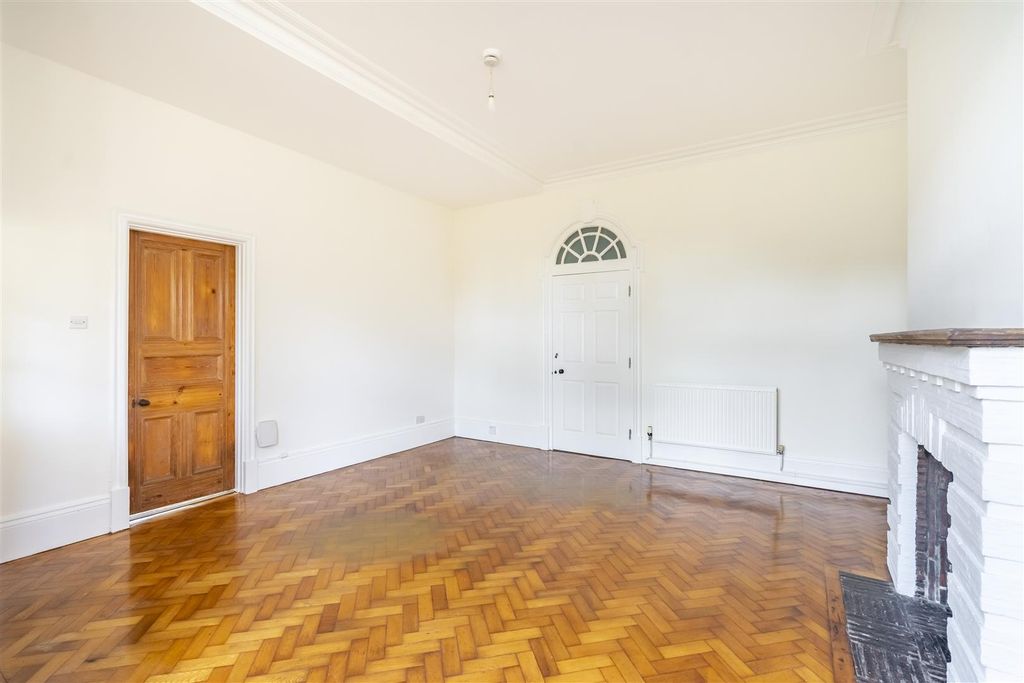 Property photo 3 of 11 1Hr-2.Jpg