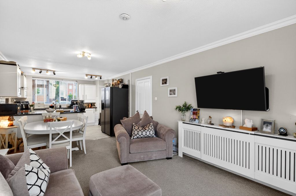 Property photo 3 of 20