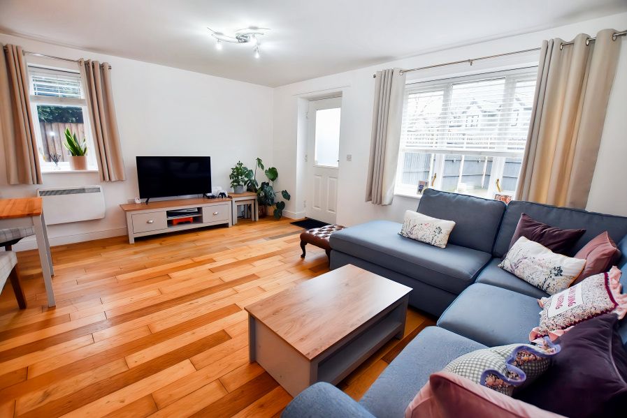 Property photo 3 of 22 Dining Lounge 1