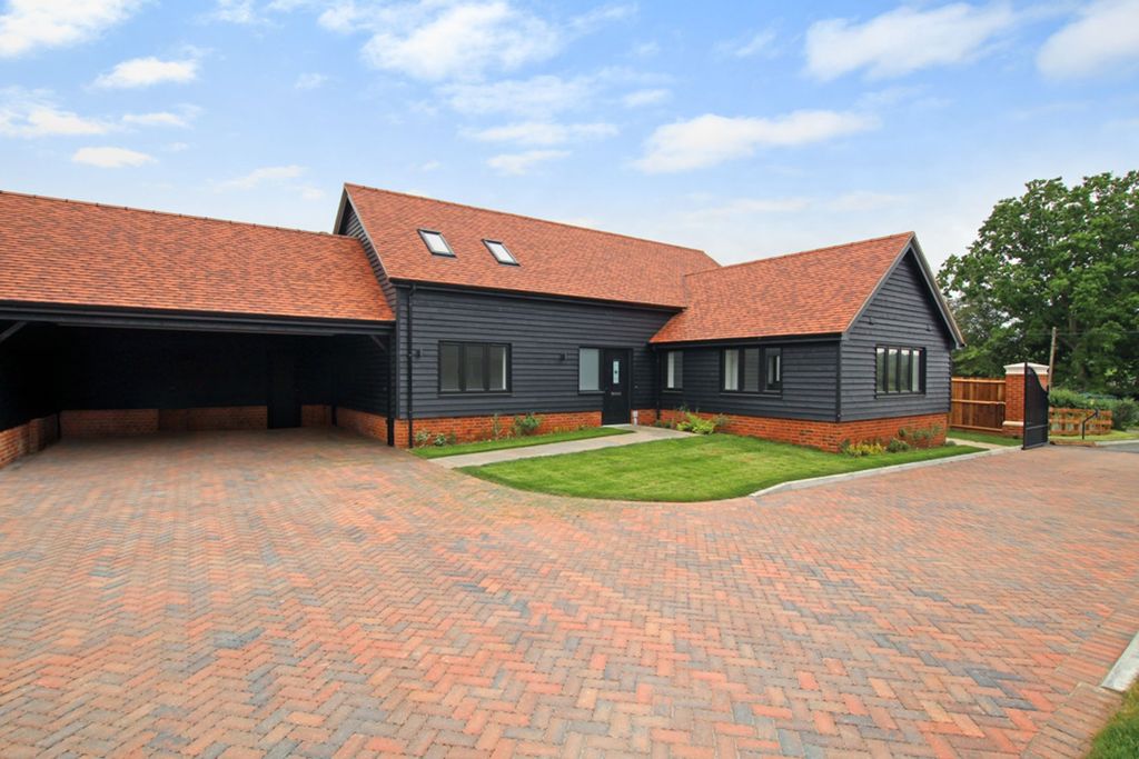 Property photo 1 of 5