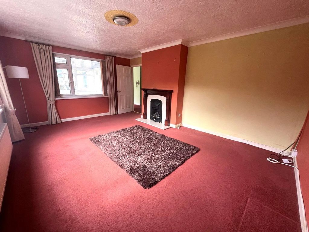 Property photo 2 of 17 Picture No. 10