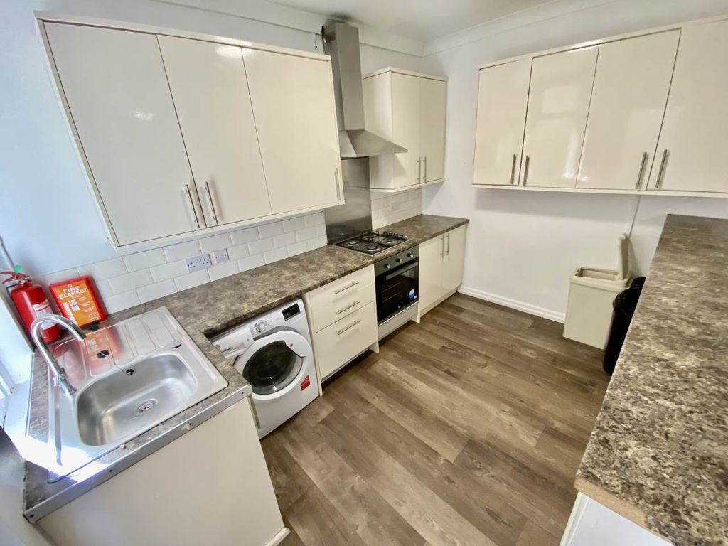 Property photo 2 of 16 Img_5614