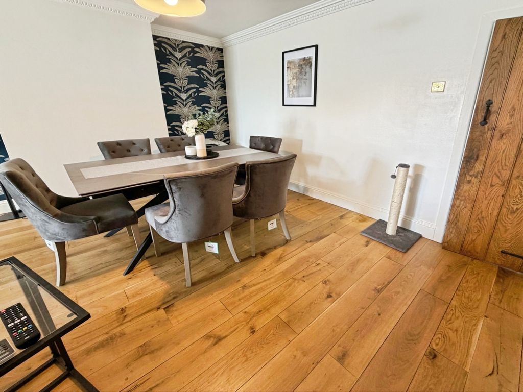 Property photo 1 of 19 Pbox-Img.Jpg